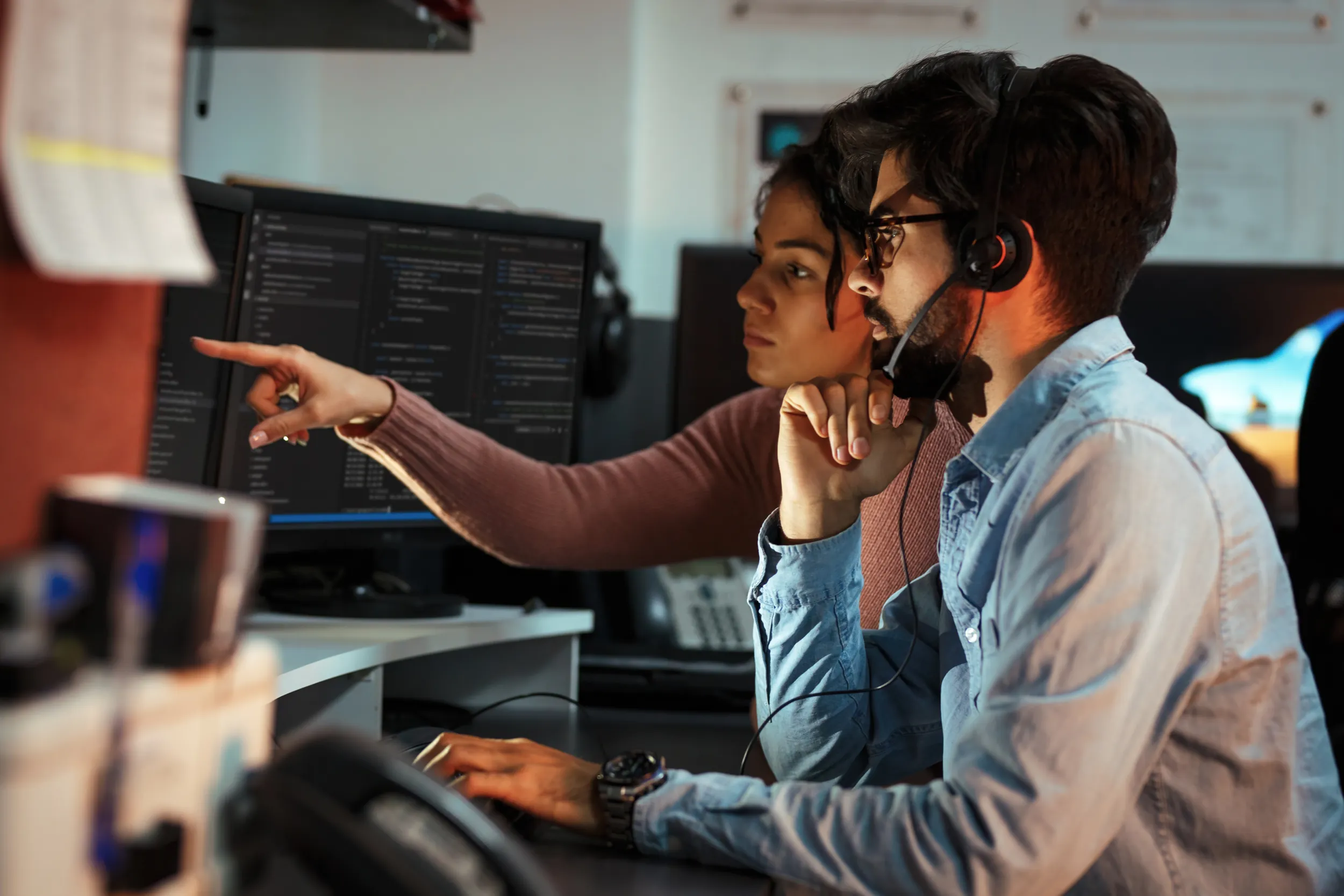 Programmierer im Büro, März 20